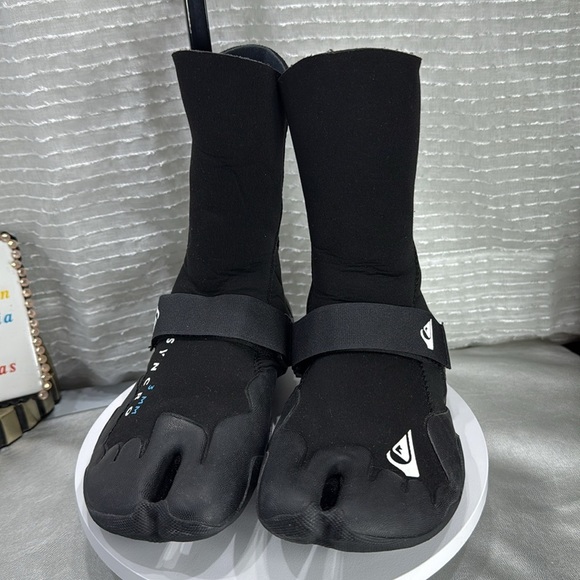 (C2)Quiksilver Syncro 3mm Black Neoprene Booties, size 5 women - Picture 4 of 16